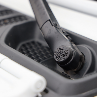 5.7L V8 | Wiper Caps